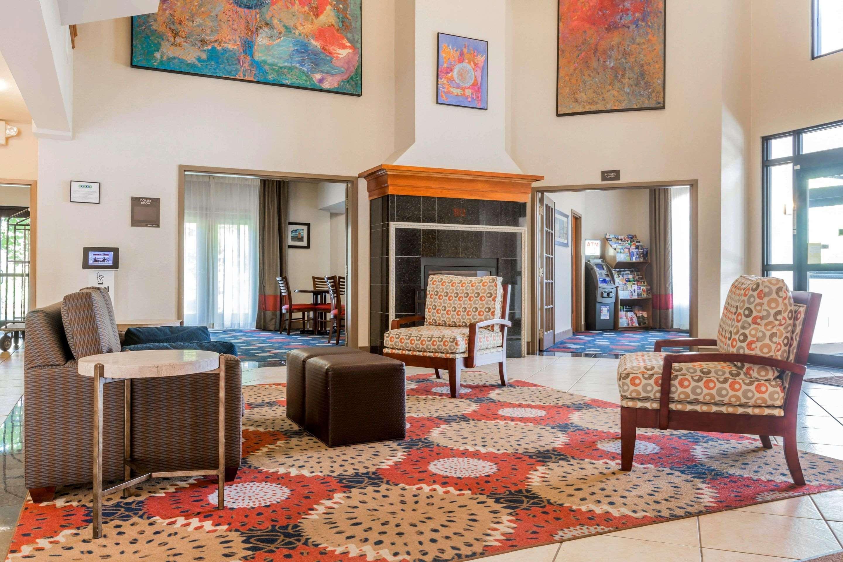 Comfort Inn & Suites Μπέρλινγκτον Εξωτερικό φωτογραφία