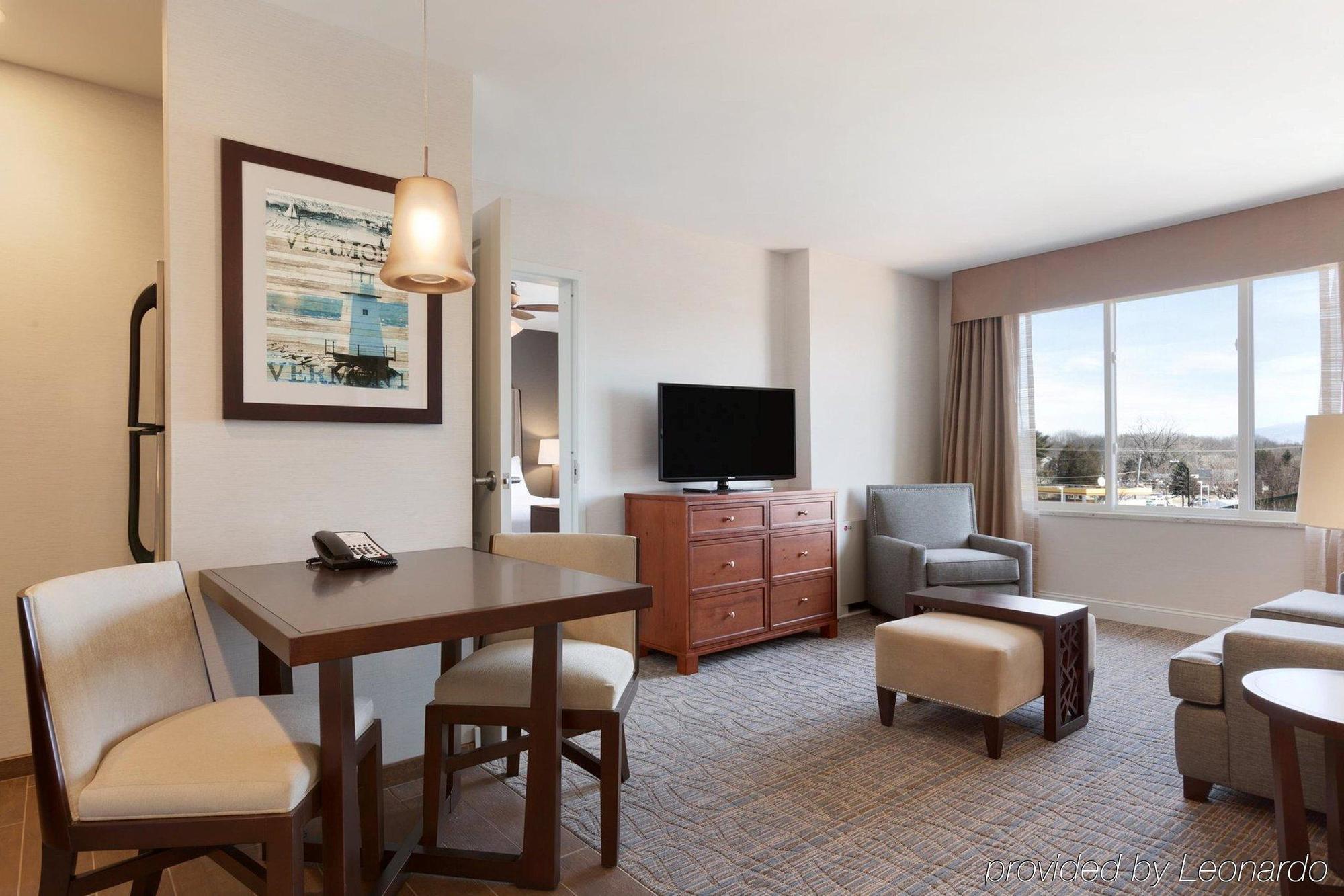 Comfort Inn & Suites Μπέρλινγκτον Εξωτερικό φωτογραφία